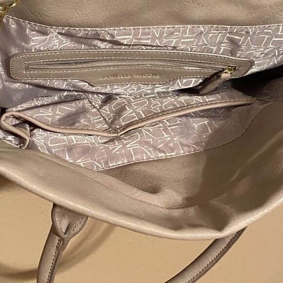 Danielle Nicole Beige Shoulder Tote/satchel Purse Folding Magnet Top Closure - Picture 7 of 12